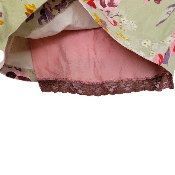 Elevenses by Anthro | Women's Green Pink Velvet Pencil Skirt - Size 8 - Flaw - Picture 4 of 8